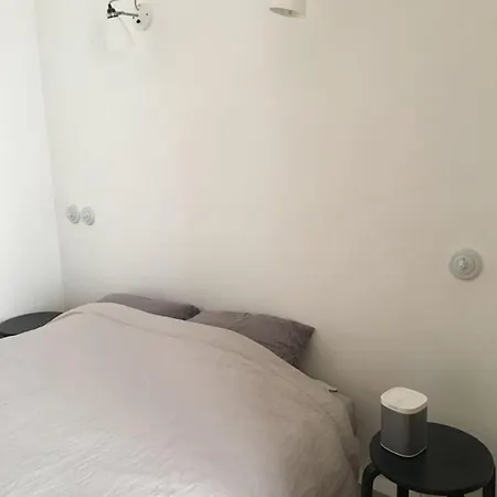 Apartment Family Near Marais In Oberkampf *